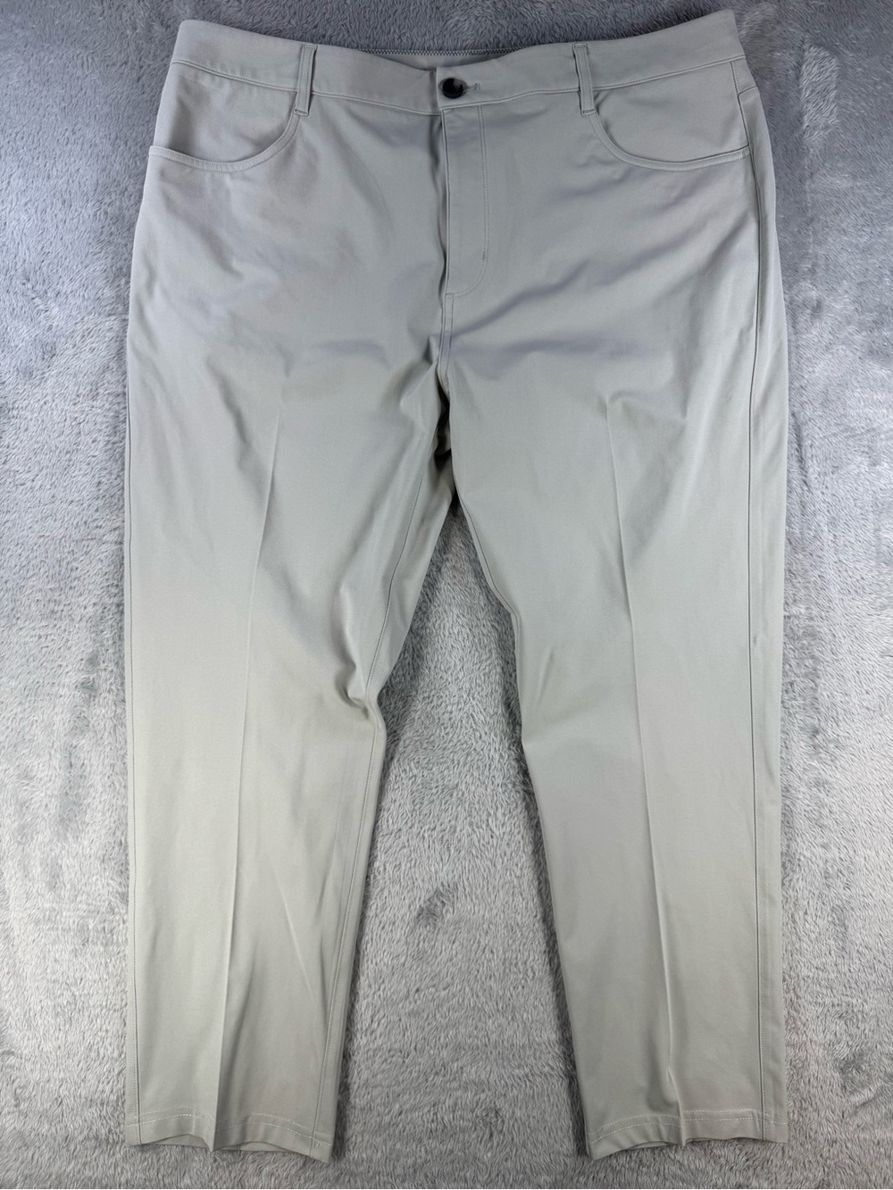 Vuori Men’s Size 38 Gray Performance Golf Commuter Pants Stretch 26.5”